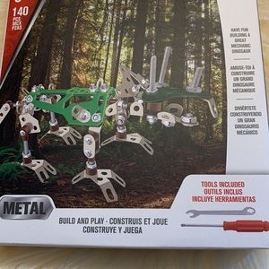 Build a triceratops kit